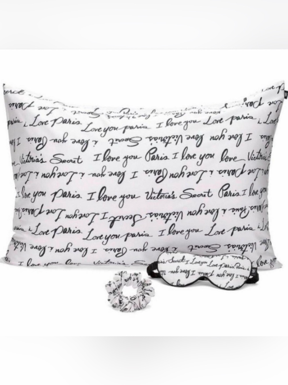 Victoria's Secret White Pillowcase Set with Black I Love You Script + Pink dog